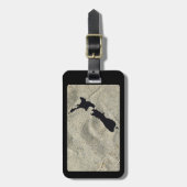 ニュージーランドサンドビーチオンブラックNZホリディトラベル ラゲッジタグ (正面縦)