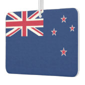 ニュージーランド国旗を掲げたカーエアーフレッシュナー カーエアーフレッシュナー (左)