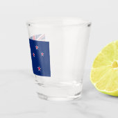 ニュージーランド国旗を掲げた愛国的なショットグラス ショットグラス (右)