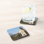 ニュージーランド，アカロアライトハウス コースター (右側)