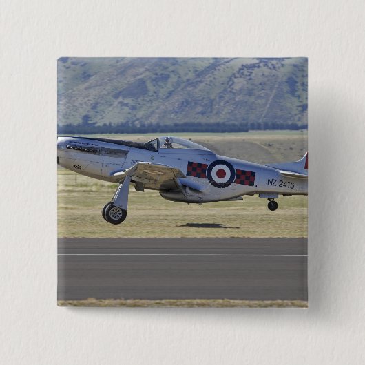ニュージーランド, オタゴ州, ワナカ, Warbirds Over 4 缶バッジ (正面)