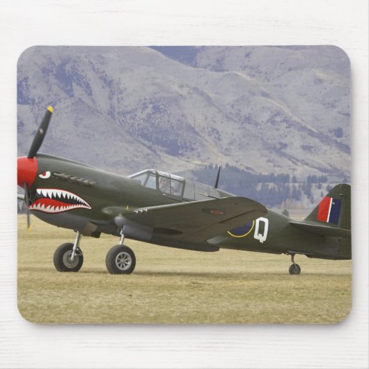 ニュージーランド、オタゴ、ワナカ、ワーバードが5羽以上 マウスパッド (正面)