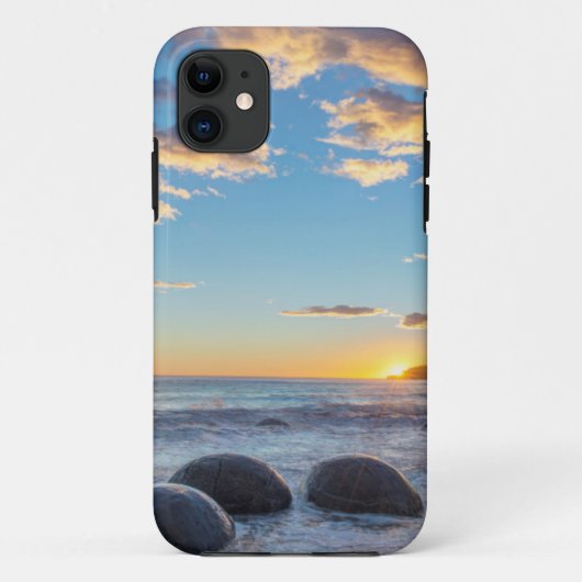 ニュージーランド、サウスアイランド、モエラキ・ボールダーズ Case-Mate iPhoneケース (裏面)