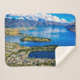 ニュージーランド、ボブのピークからクイーンズタウンを表示 シェルパブランケット