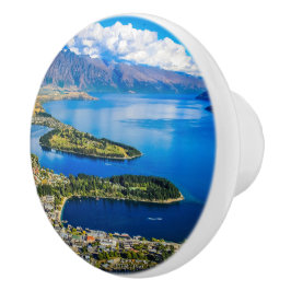 ニュージーランド、ボブのピークからクイーンズタウンを表示 セラミックノブ