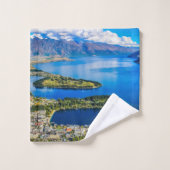 ニュージーランド、ボブのピークからクイーンズタウンを表示 バスタオルセット (ウォッシュタオル)