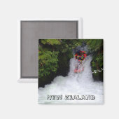 ニュージーランド、ワイルドウォーターラフティング(冷蔵庫用マグネット) マグネット (正面/裏面)