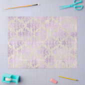 ニュースプリントのデコページ上のメタリックラベンダーダマスク 薄葉紙 (クラフト)