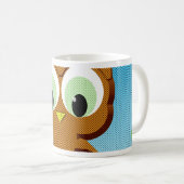 ニュースプリントの漫画フクロウ コーヒーマグカップ (正面右)