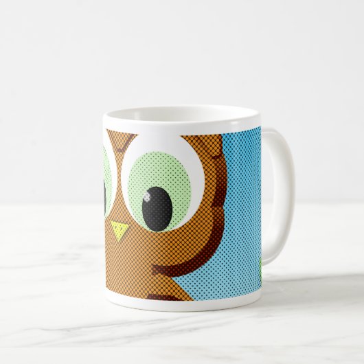 ニュースプリントの漫画フクロウ コーヒーマグカップ (正面右)