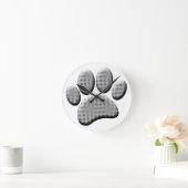 ニュースプリント・ハーフトーン・ドッグ・ポーの写真 ラウンド壁時計 (ホーム)