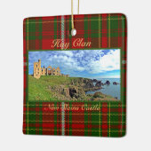ニュースラインズキャッスル – スコティッシュヘイクランタータンチェッククリスマス セラミックオーナメント (左)