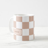ニュートラパーソナライズされた市松模様にルバラ赤面ピンク コーヒーマグカップ (正面左)