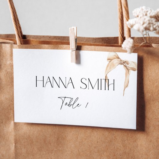 ニュートラルな弓 シーズ・タイイング・ザ・ノット ブライダルシャワー プレイスカード