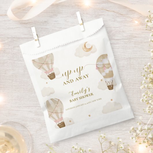 ニュートラルエレガントボホホットエアバルーンベビーシャワー フェイバーバッグ (クリップ留めされた状態)