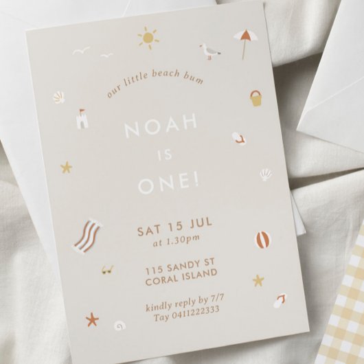 ニュートラルキッズビーチプールパーティーテーマ誕生日 招待状