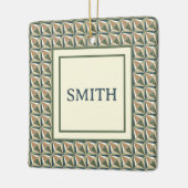 ニュートラルトーンのダイヤモンドシェイプ セラミックオーナメント (左)