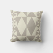 ニュートラルハーフトーンの幾何学的パターンIII クッション (正面)
