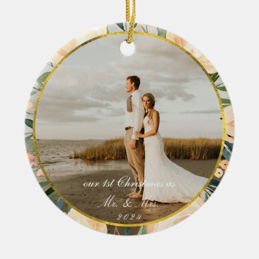 ニュートラルフローラ金ゴールドフレーム初めてのクリスマス写真 セラミックオーナメント (正面)