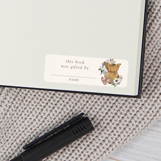 ニュートラルボホ子供部屋ベイビーシャワーの本のギフト ラベル