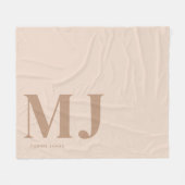 ニュートラルモダンベージュカスタムモノグラム フリースブランケット (正面(横))
