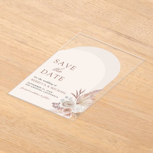 ニュートラル フローラル パンパス アーチ ウェディング セーブ・ザ・デート アクリル招待状 (レイダウン)