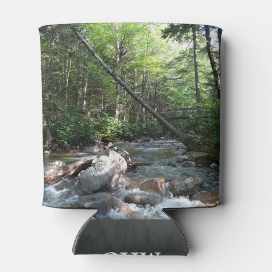 ニューハンプシャー州のPemigewasset River Bridge 缶クーラー (裏面)