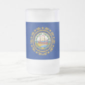 ニューハンプシャー州旗を持つ曇りガラスのマグカップ フロストグラスビールジョッキ (中央)