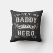 ニューパパ初めてダディーライフタイムヒーロー クッション (裏面)