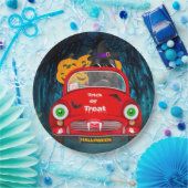 ニューファンドランド犬の車の怖いハロウィーン ペーパープレート (パーティー)