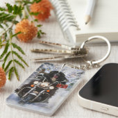 ニューファンドランド犬オートバイのクリスマスに乗る キーホルダー (正面右)