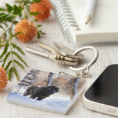 ニューファンドランド、雪のクリスマス キーホルダー (正面右)