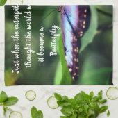 ニューベジニングスバタフライ感動的引用文  キッチンタオル (折り畳み)