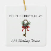 ニューホームパーソナライズされた初めてのクリスマスホリデイ セラミックオーナメント (正面)