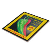 ニューメキシコ、チリのエンチャント·レッドまたはグリーン タイル (側面)