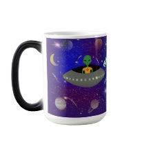 ニューメキシコTシャツを着た宇宙船のエイリアン