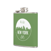 ニューヨークに乗る フラスク (左)