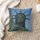ニューヨークのお土産 ニューヨーク自由の女神まくら クッション (ブランケット)