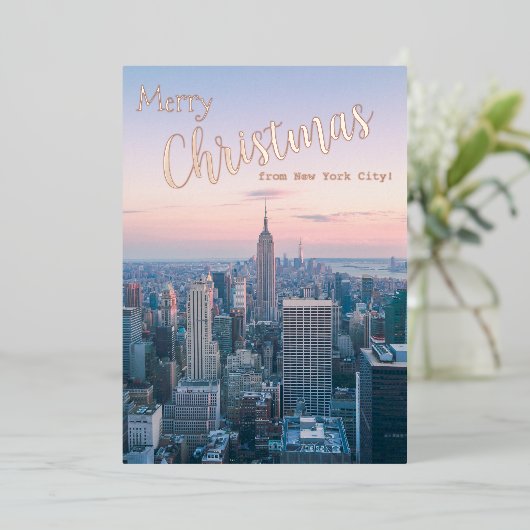 ニューヨークのスカイラインの家族の写真からメリークリスマス 箔シーズンカード (立ち正面)