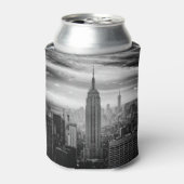 ニューヨークのスカイライン黒白 缶クーラー (缶正面)