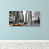 ニューヨークのタクシー都市のカラーポップ・アートの写真 キャンバスプリント (インサイチュ (ウッドフロア))