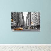 ニューヨークのタクシー都市のカラーポップ・アートの写真 キャンバスプリント (インサイチュ (ウッドフロア))