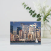 ニューヨークのハドソン川を航行すること ポストカード (スタンド正面)