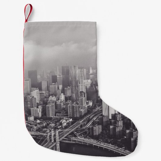 ニューヨークのブルックリンブリッジは霧の多い日 スモールクリスマスストッキング (正面)