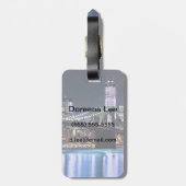 ニューヨークのブルックリン橋の反射の眺め ラゲッジタグ (裏面縦)