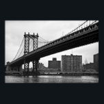 ニューヨークのマンハッタンブリッジ ポスター<br><div class="desc">ニューヨークのマンハッタン橋。 | Weygan Randolph Mayes | AssetID: 98060599</div>