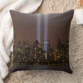 ニューヨークのライトの世界貿易センター捧げ物。 クッション (ブランケット)