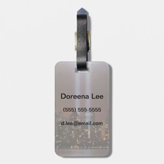 ニューヨークのライトの世界貿易センター捧げ物。 ラゲッジタグ (裏面縦)