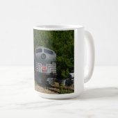 ニューヨークの中央ロコモーティブのマグ コーヒーマグカップ (正面右)
