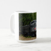 ニューヨークの中央ロコモーティブのマグ コーヒーマグカップ (正面左)